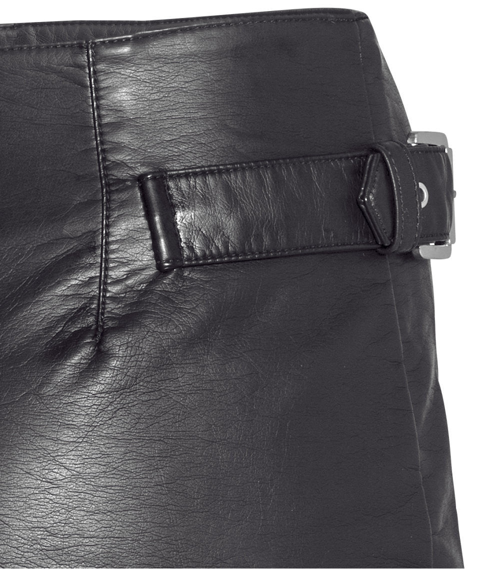 Short skirt - Ssw Asos (https://apps.shopify.com/seo-image-optimizer)